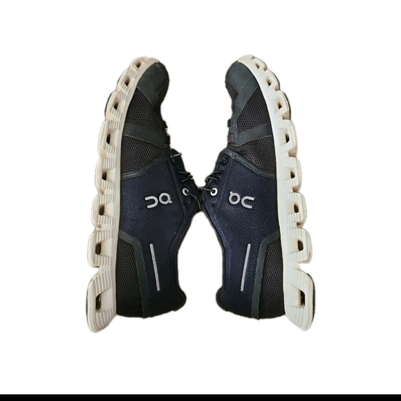 On Running Men’s Black Cloud 5 Lightweight Comfortable Performance Sneaker 9.5 main image 12